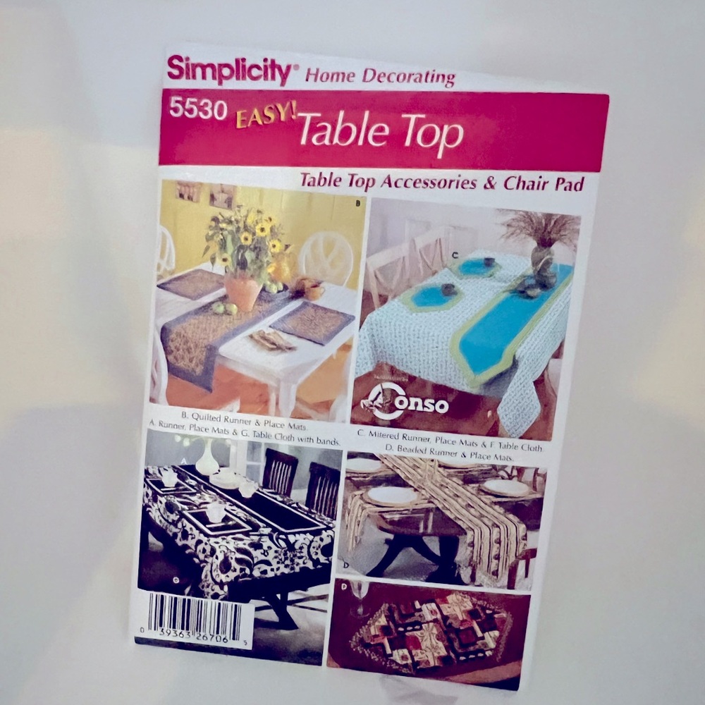 Simplicity Pattern 5530 -Table Top Accessories & Chair Pad